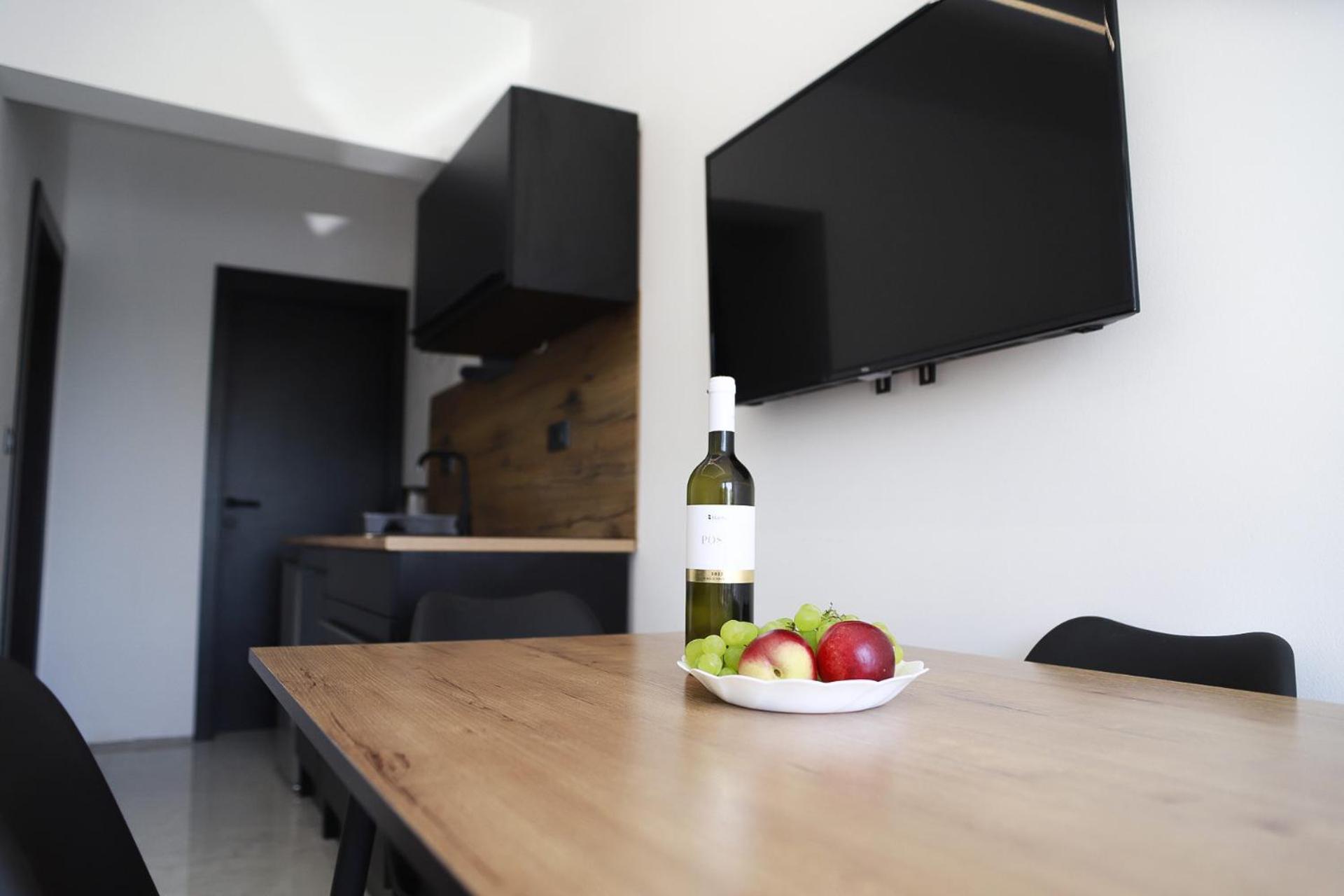 Elite Estate Apartment Подстрана Екстериор снимка
